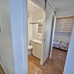 Διαμέρισμα La Pinede - Small 2 Bedroom Sea View - With Swimming Pool