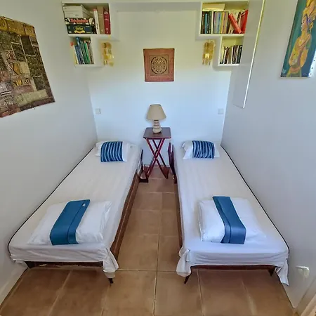 La Pinede - Small 2 Bedroom Sea View - With Swimming Pool Apartman Le Lavandou
